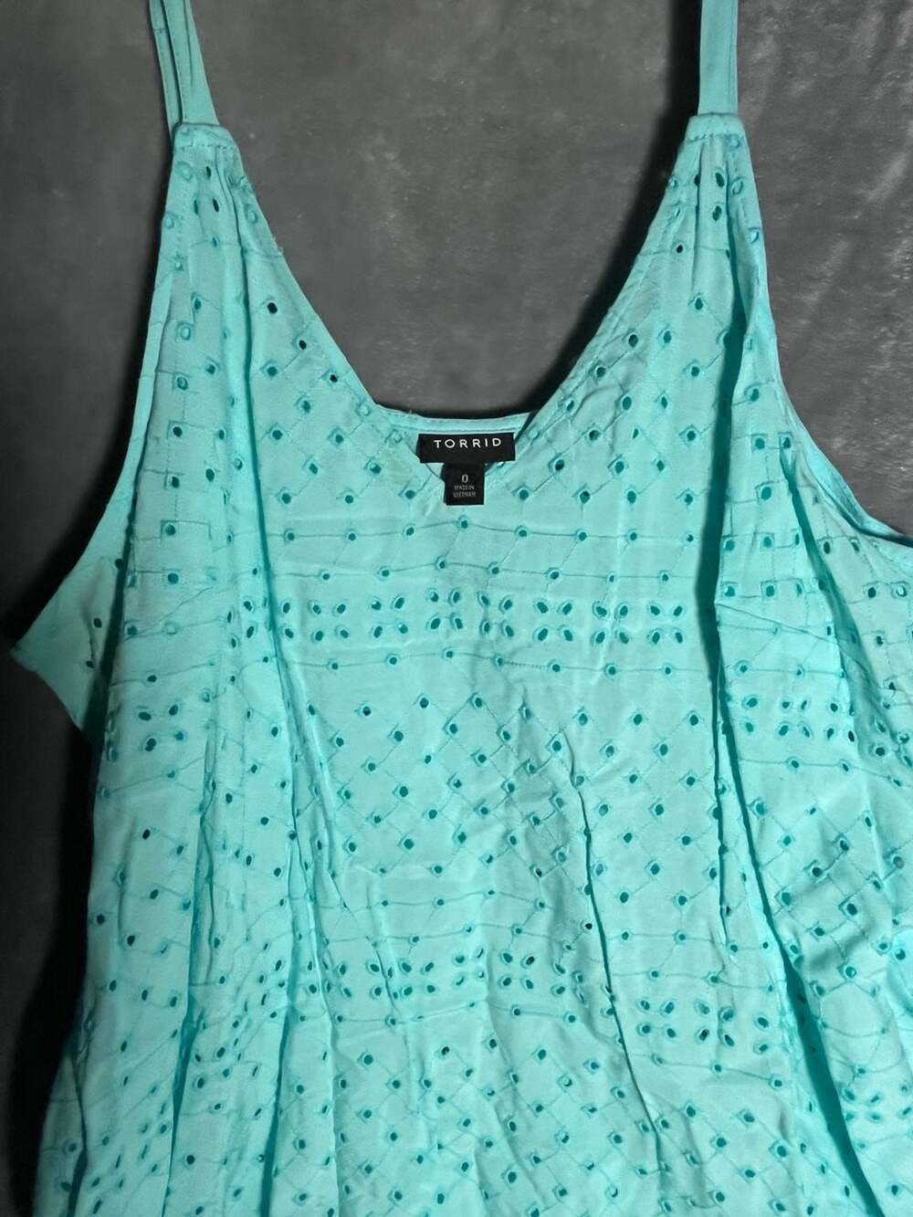 Torrid Aqua Blue Eyelet Sleeveless Tank Top - Picture 2 of 2